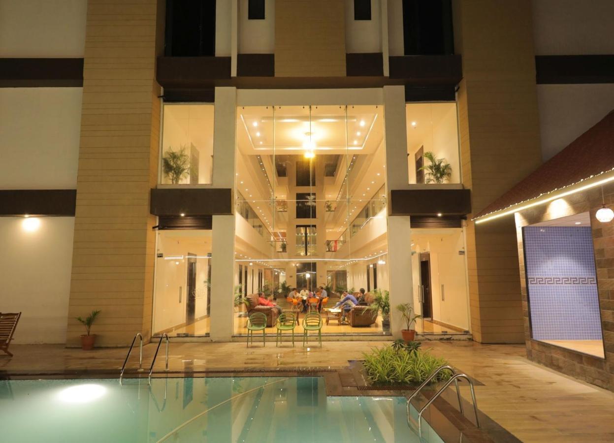 Sarovar Portico, Somnath Ngoại thất bức ảnh
