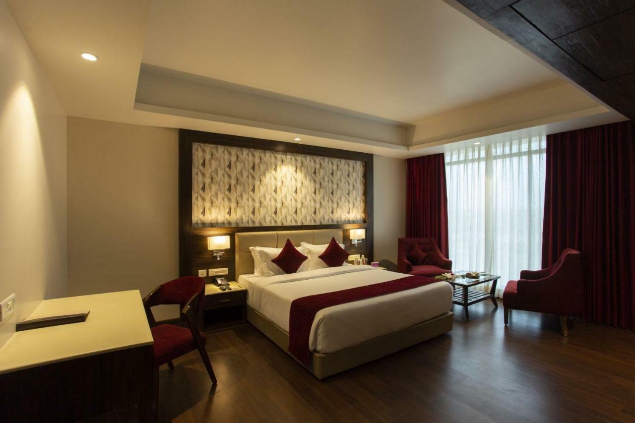 Sarovar Portico, Somnath Ngoại thất bức ảnh